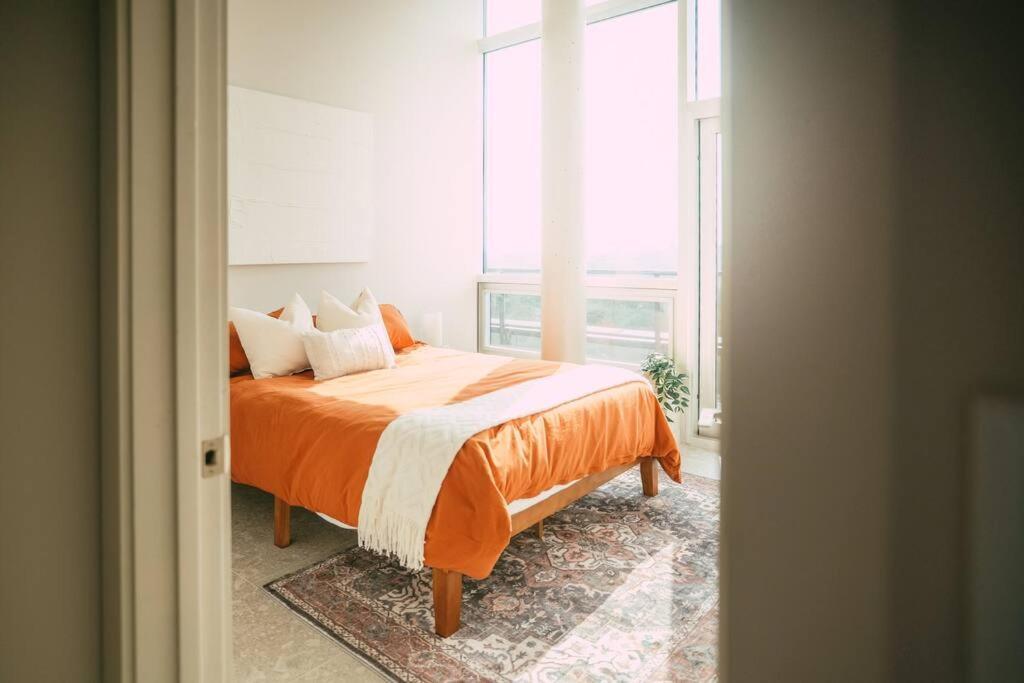 New - Luxury 2Br Penthouse Apt In Central Halifax Exterior photo